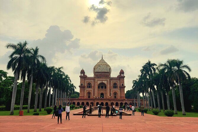 The best Private Old and New Delhi City tour in 8 Hours - A Closer Look: What to Expect from This Delhi Day Tour
