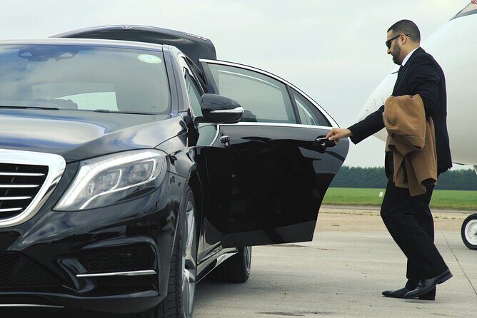 The Best Transfer to Los Angeles International Airport (LAX) - Who Is This Service Best For?