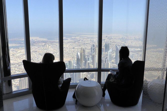 The Burj Khalifa At The Top Observation Deck Admission Ticket - The Crowds and the Queues: What You Need to Know