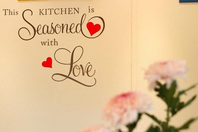 The Chef @ 11:30 am (4 Main Dishes + 3 Breads) - Why This Experience Stands Out