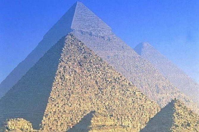 The day of the special style pyramids - Exploring the Pyramids of Giza