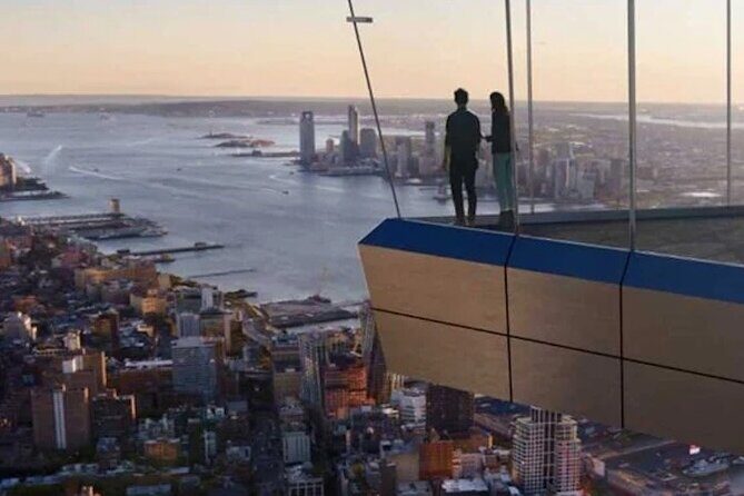 The Edge Observation Deck and 3hr Manhattan Walking Tour - The Tour Experience in Detail