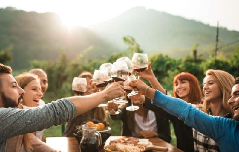 The Epic Waiheke Sundowner, Food And Wine Trip - Key Points
