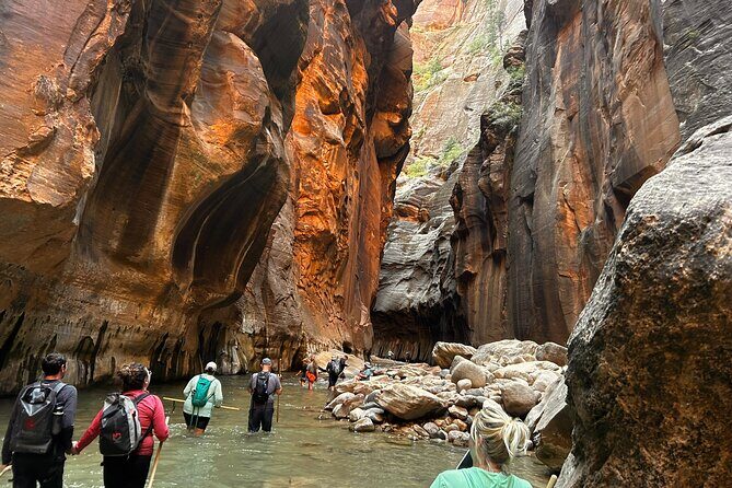 The Famous Narrows Trail in Zion National Park - The Return Trip: Different Views and Reflection