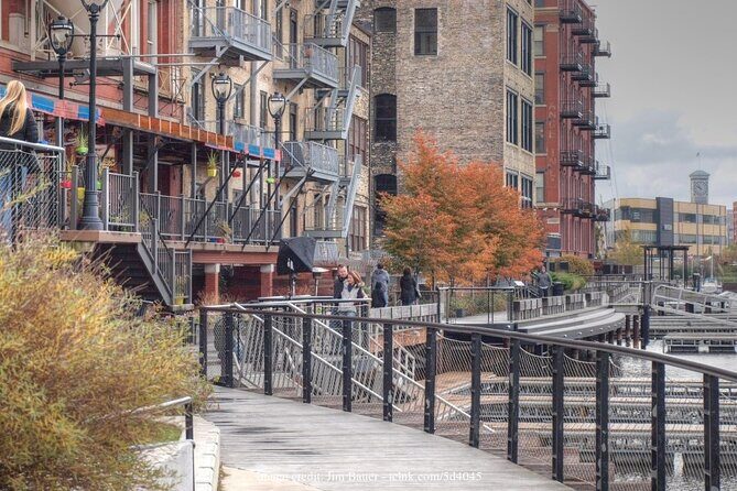 The Ghosts of Milwaukee & the Haunted Third Ward: Private Tour - Analyzing the Value