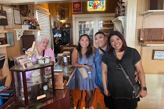 The Ghoulish Gourmet Haunted Food Tour - Authenticity and Quality of Food and Stories