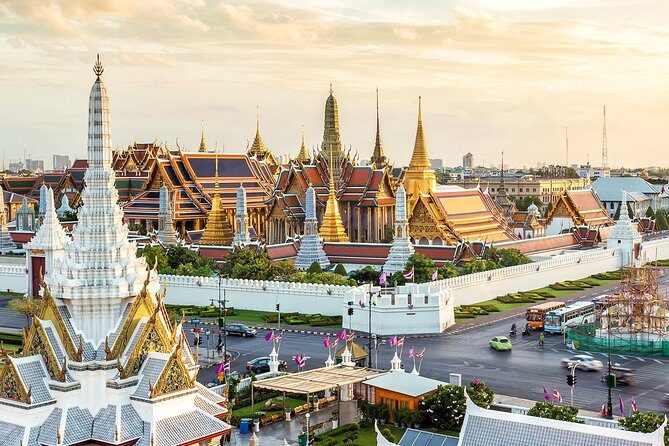 The Grand Palace, Wat Phra Kaew, Wat Pho Tour with Massage option - The Practical Side: Transportation, Duration, and Value