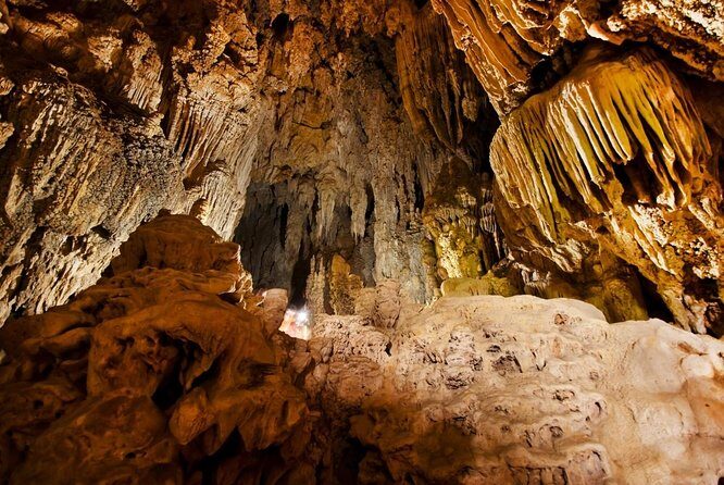 The Grutas de Garcia & Town (Cablecar Ticket + Premium SUV) - Key Points
