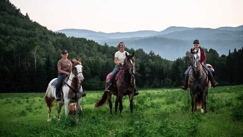 The Montagnarde: Guided horseback ride on mountain trails. - Who Should Consider This Experience?