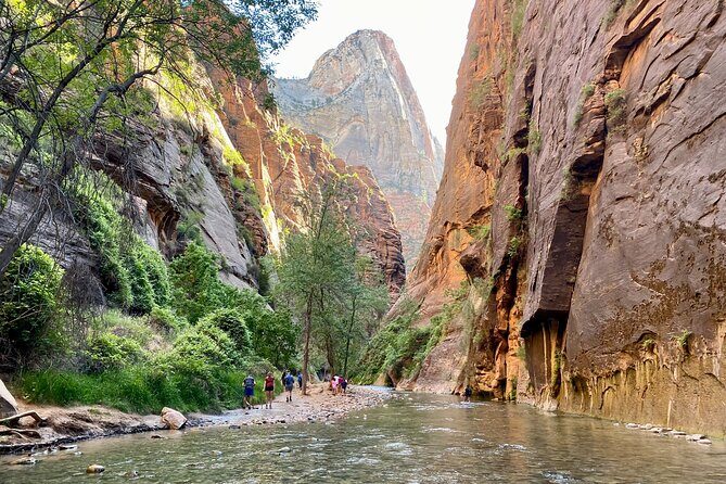 The Narrows: Zion National Park Private Guided Hike - An In-Depth Look at the Zion Narrows Private Guided Hike
