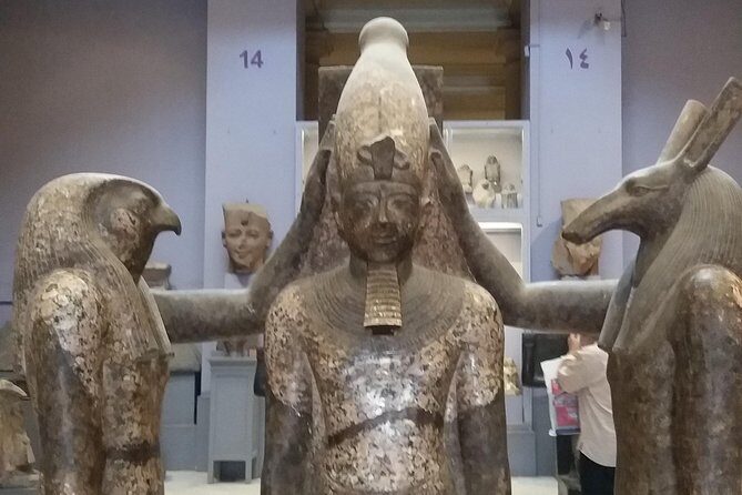 The Old Egyptian Museum in Cairo ( At Tahrir Square ) . - The Sum Up