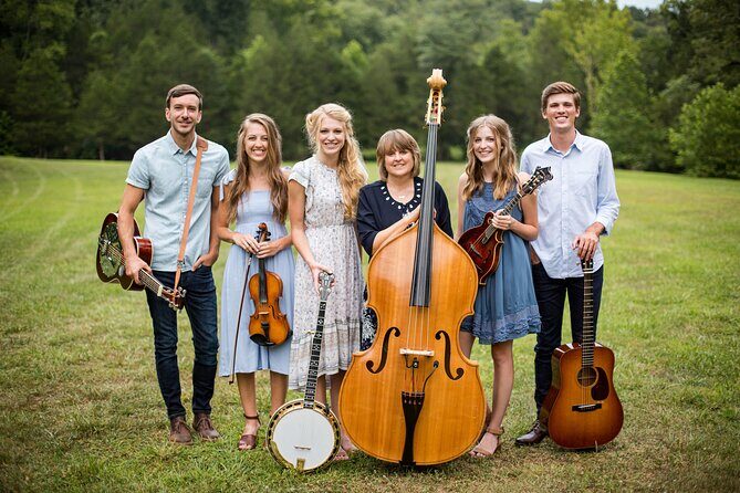 The Petersens at The Little Opry Theatre in Branson - The Sum Up