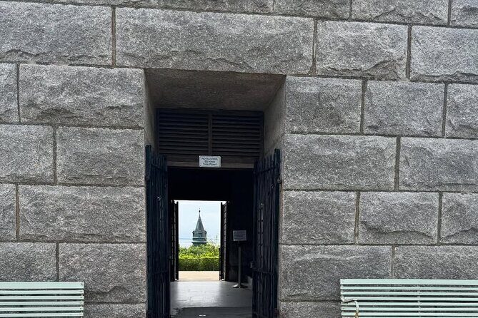 The Pilgrim Monument Tour- From Harbor to Heights - FAQ