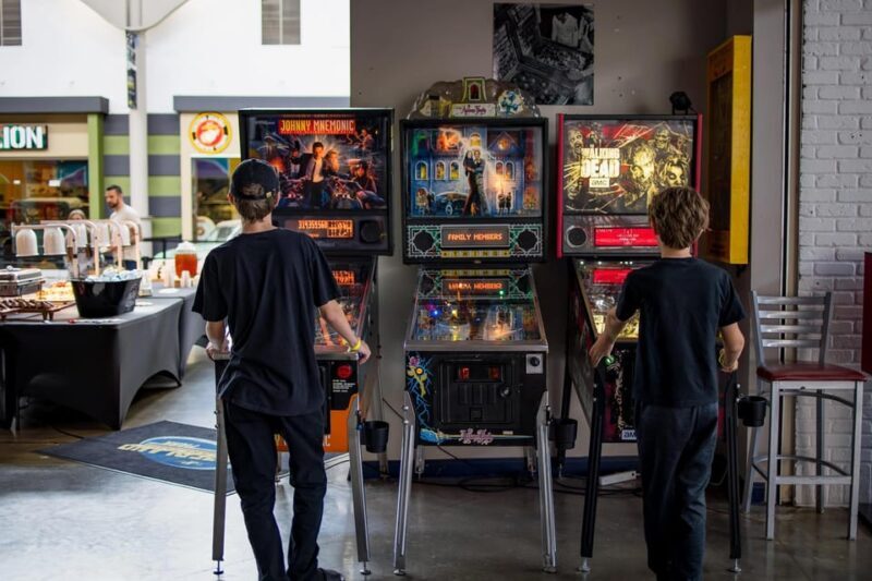 The Pinball Palace at Dezerland Park Admission - Modern Gaming Options and Overall Experience