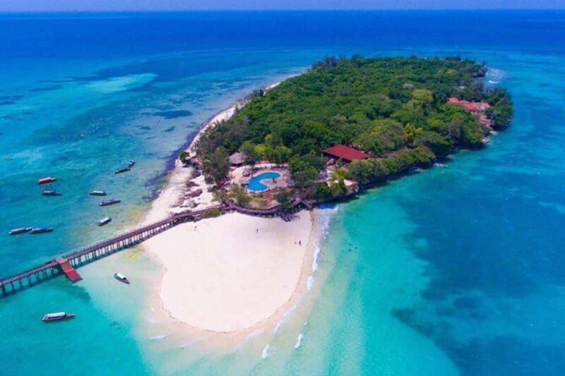 The prison island, Nakupenda sand bank - Introduction