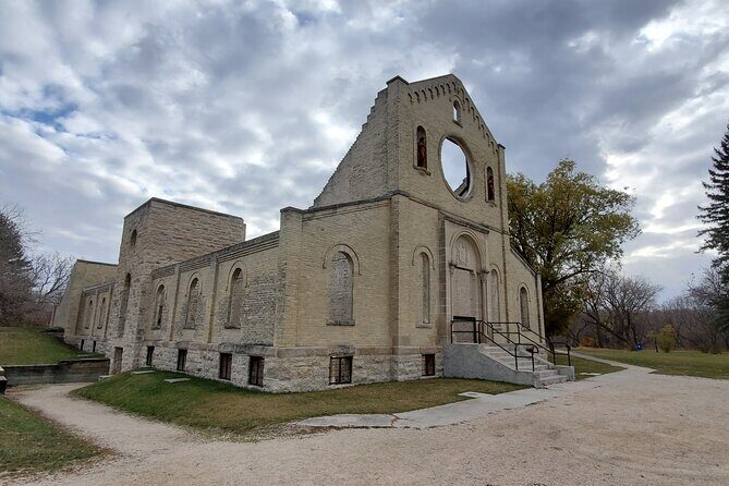 The Sights of South Winnipeg: a Smartphone Audio Tour - A Deep Dive into the Tour Experience