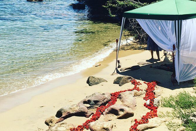 The Top Ten Hidden Harbour Beaches Tour with Jen - In-Depth Review of the Tour Experience