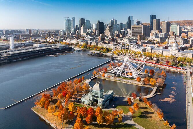 The Ultimate Montreal Boat Tour  Fall Colors Apéro Edition - Key Points