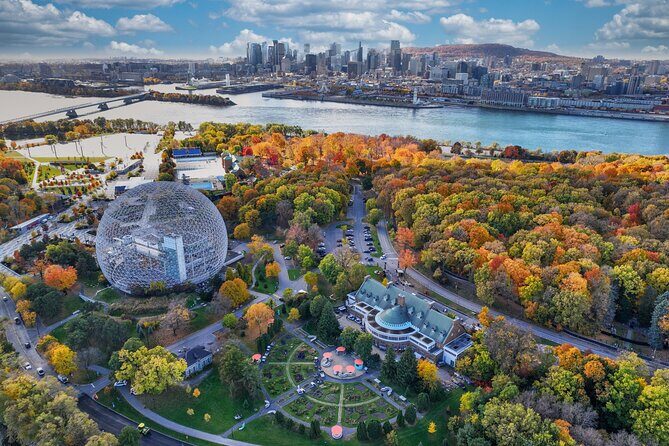 The Ultimate Montreal Boat Tour  Fall Colors Apéro Edition - A Detailed Look at the Montreal Fall Colors Boat Tour