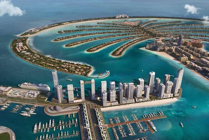 The View At The Palm Jumeirah in Dubai - How the Tour Fits Into Your Dubai Adventure