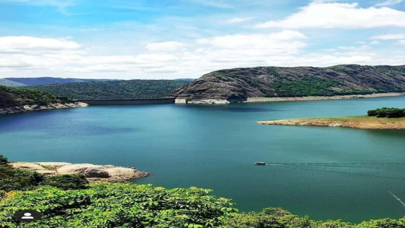 Thekkady: Vagamon Hill Station Day Trip with Breakfast - Panrunthupara Viewpoint (Eagle Rock)