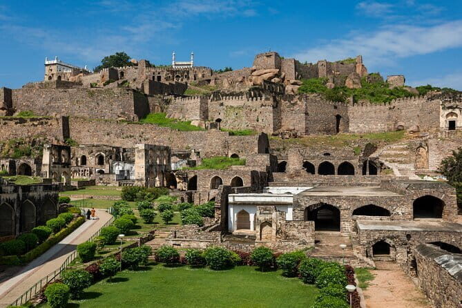 Thousand Pillar Temple, Warangal Fort & Ramappa Temple Tour - Return to Hyderabad