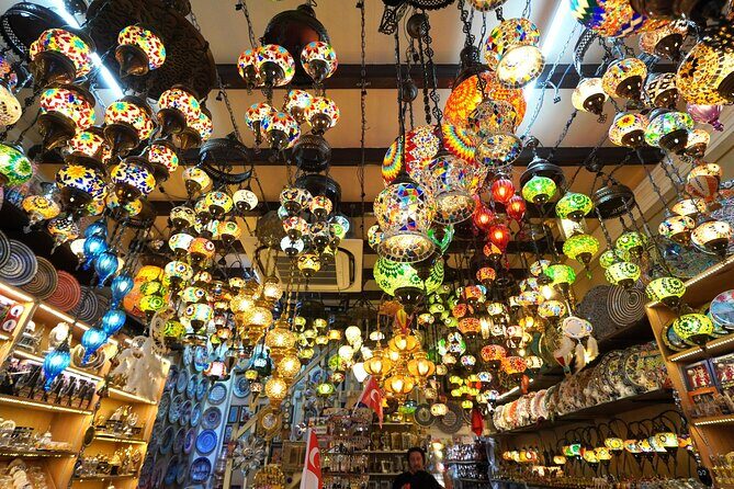 Thread of Faith and Fabric: Singapore Kampong Glam Walking Tour - Key Points