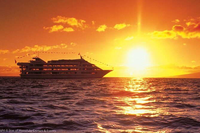 Three Star Deluxe Sunset Dinner and Show - A Detailed Look at the Experience