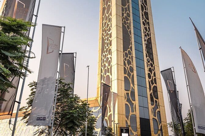 Ticket to Dubai Frame With Private Transfers - The Experience in Detail: A Closer Look at the Dubai Frame Tour