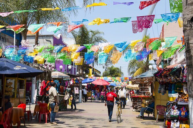 Tijuana Downtown Self Guided Walking Tour - The Tijuana Arch: An Iconic Landmark