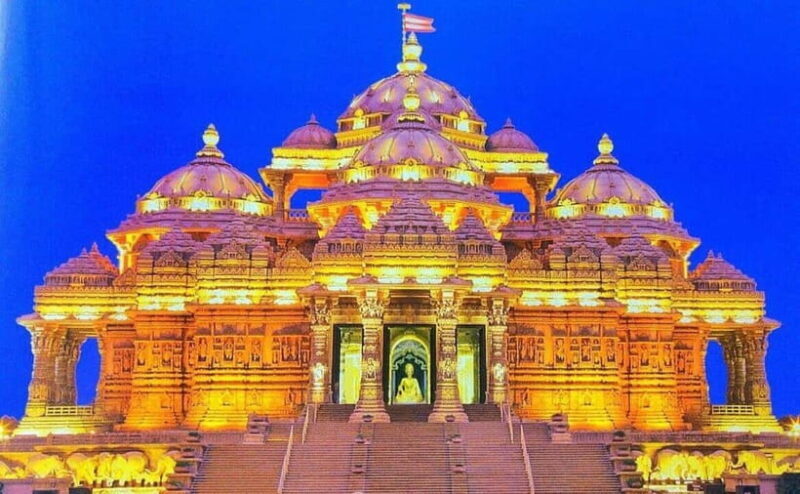 Timeless Delhi: New & Old Delhi City Tour with Guide - Key Points
