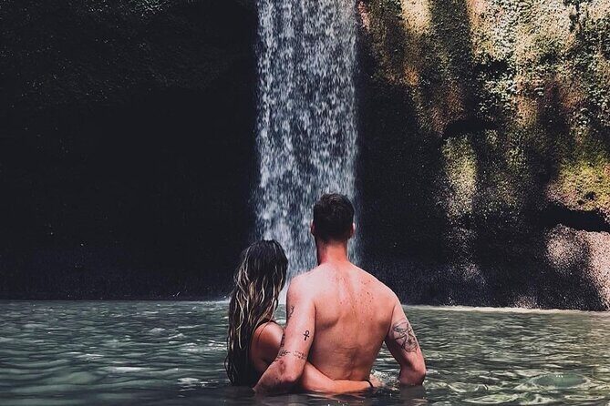 Tirta Empul temple, Jungle Swing and Waterfalls - Private Tour - The Final Stop: Tibumana Waterfall