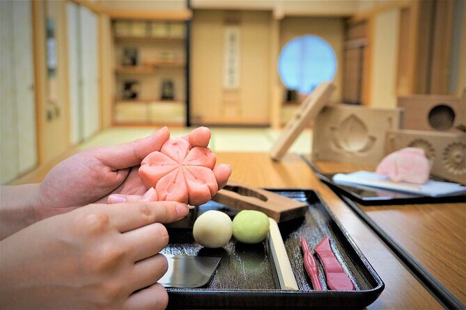 Tokyo 6 h Private Guided Tour & Japanese Sweets Making Experience - The Sum Up
