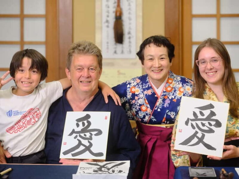 Tokyo: Calligraphy Experience with Kimono or Samue - What the Reviews Say