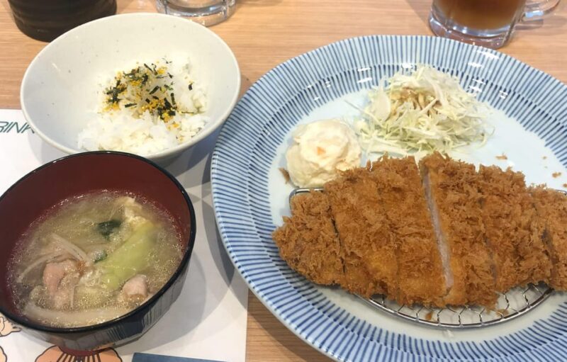 Tokyo: Challenge Sumo Wrestlers and Enjoy Meal - Who Will Love This Tour?