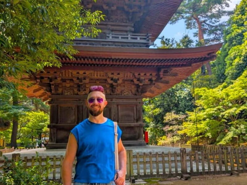 Tokyo: Gotokuji Temple Guided Tour with Manekineko Statues - What You’ll Experience Inside the Temple Grounds