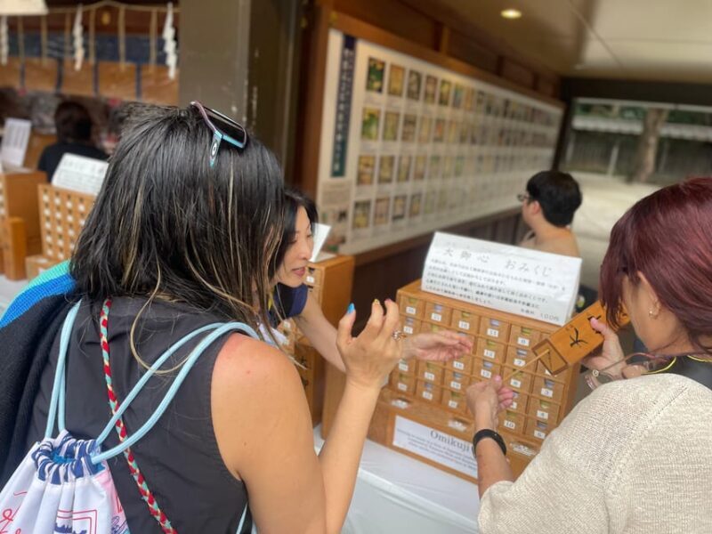 Tokyo: Harajuku From Meiji shrine to Shibuya Crossing - FAQ