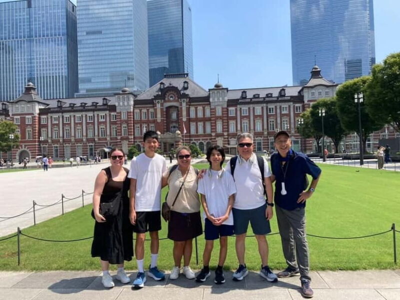 Tokyo: Imperial Palace East Gardens and Tokyo Station Tour - Key Points