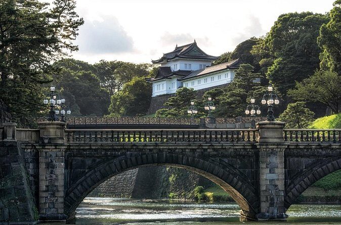 Tokyo Imperial PalaceGuided Walking Tour of East Gardens - The Sum Up