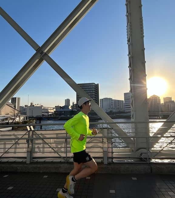 Tokyo : Local Secret "Gym" Running tour - Authentic Insights from Runners