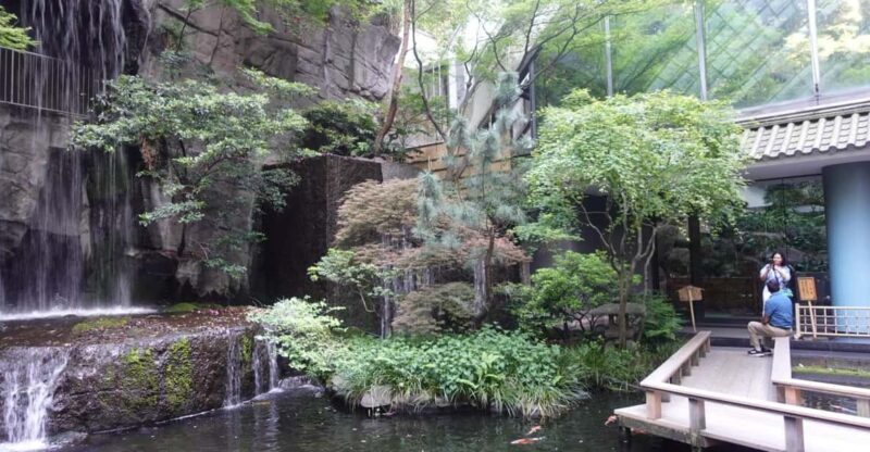 Tokyo Meguro River Private Cultural Tour with Licensed Guide - Key Points