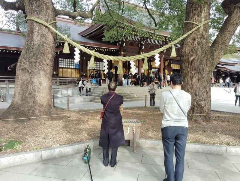Tokyo: Meiji Jingu Shrine & Inner Garden Guided Tour (2h) - An In-Depth Look at the Tour Experience