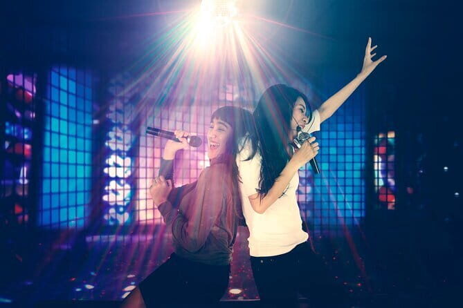 Tokyo Night Tour Akihabara, Shibuya, Karaoke and City Lights - Key Points