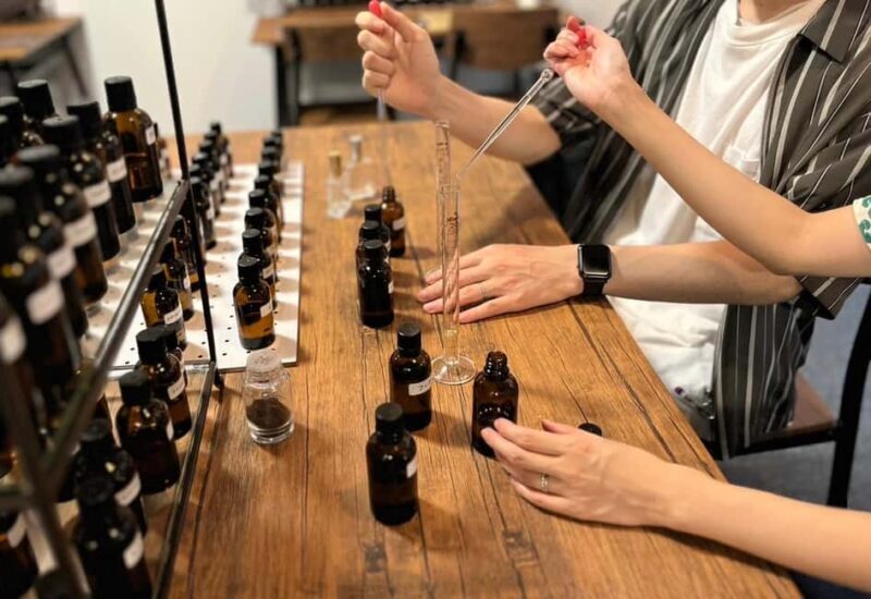 Tokyo Omotesando Original Perfume Making Experience/Workshop - Exploring the Experience
