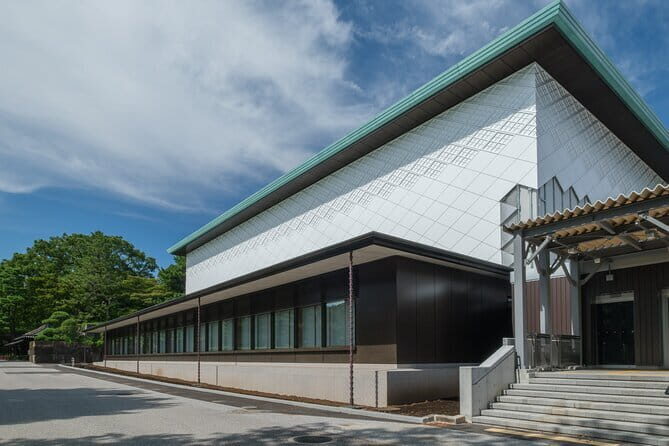 Tokyo Sannomaru Shozokan Museum and Hotel Dinner - Discovering Japan’s Imperial Heritage with a Touch of Elegance