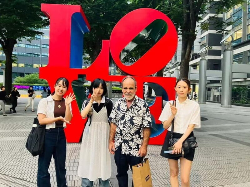 Tokyo: Shinjuku tour with university students in Tokyo - What Travelers Can Expect