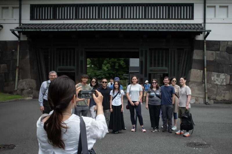 Tokyo: Shogun Tour of the Imperial Palace East Gardens - An In-Depth Look at the Tour