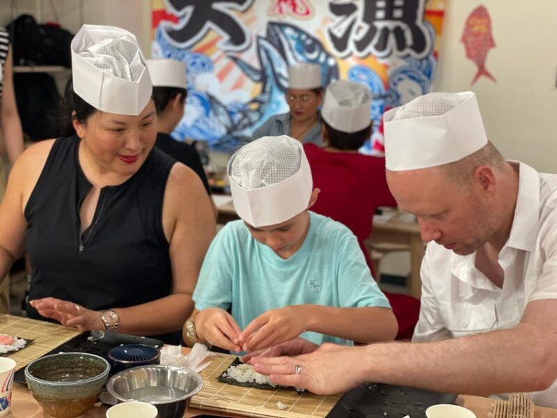 Tokyo: Tsukiji Fish Market Sushi Making Class with Pro Chef - Key Points