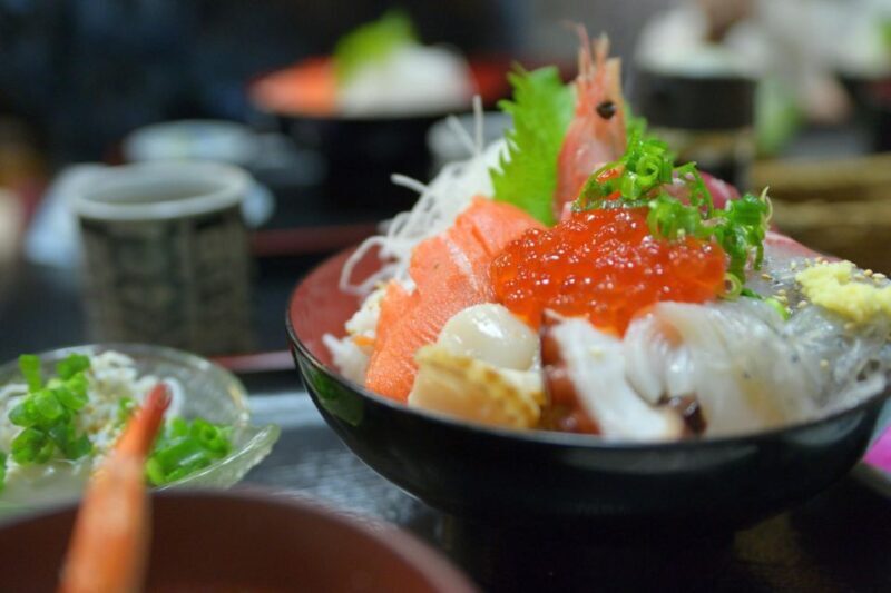 Tokyo: Tsukiji Fish Market Tour (14 Stops, Seafood Lunch) - Key Points