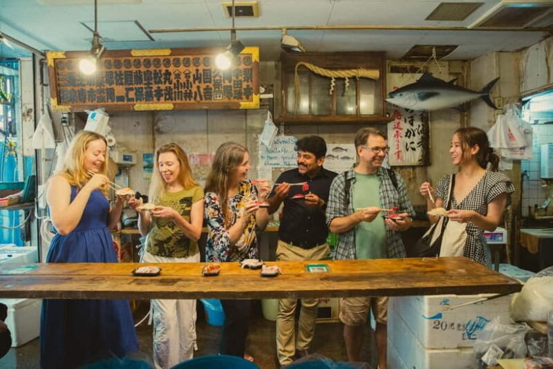 Tokyo : Tsukiji Fish Market Tour with Fresh Sashimi Tasting - Discovering Tokyo’s Tsukiji Fish Market: An Authentic Seafood Adventure